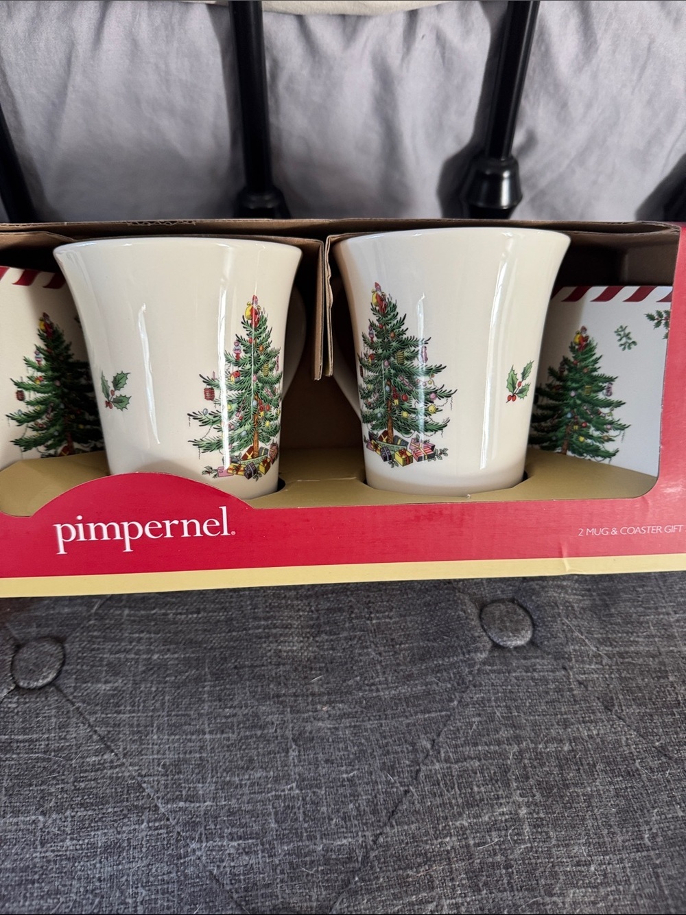 Nwt Pimpernel Spode White Ceramic Mugs with Christmas Tree Design (2-Pack) - Picture 3 of 4